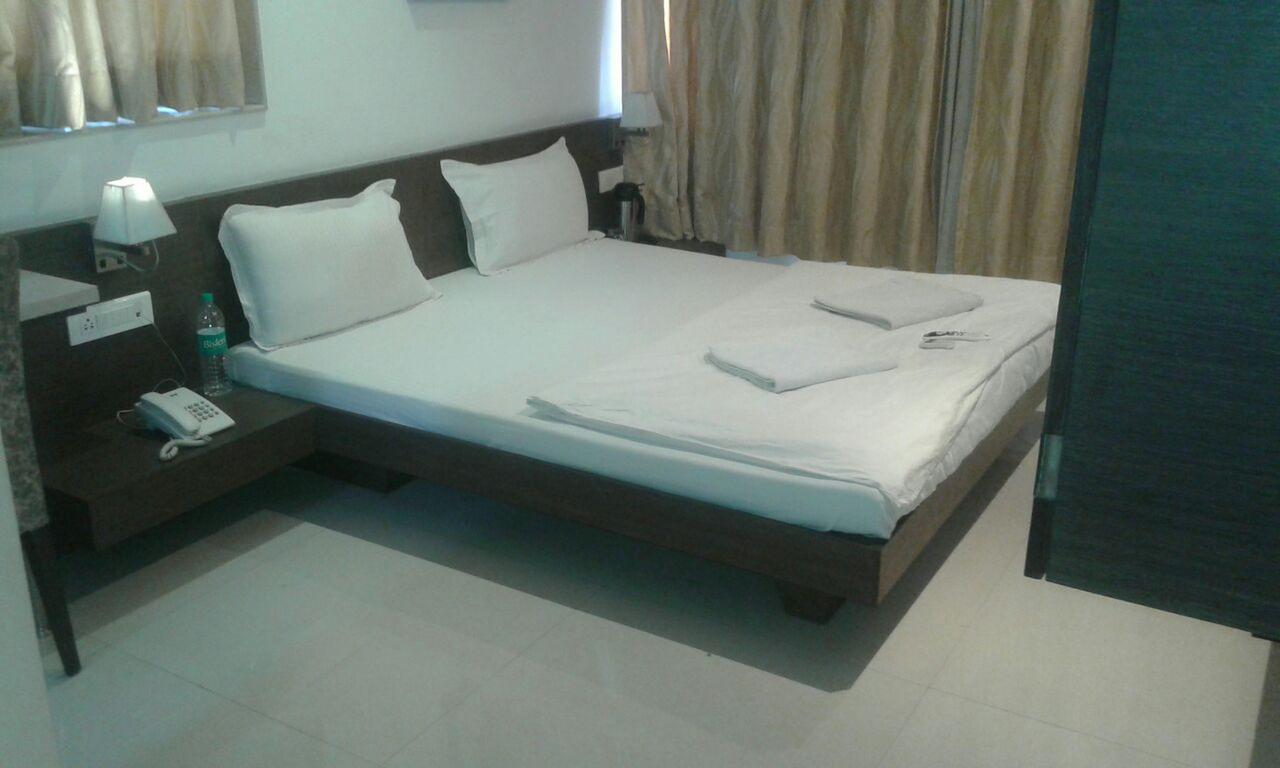 Sai Saya-Nashik Road Hotel Kültér fotó