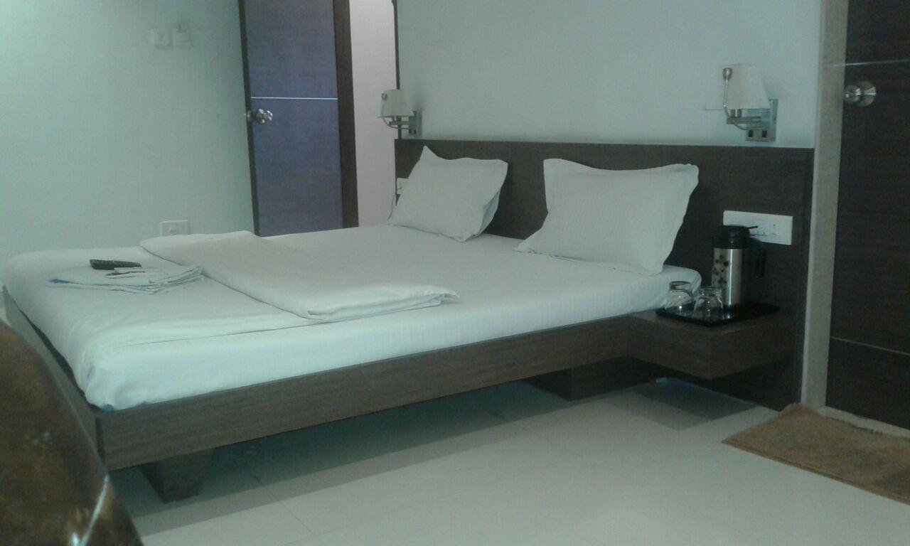 Sai Saya-Nashik Road Hotel Kültér fotó