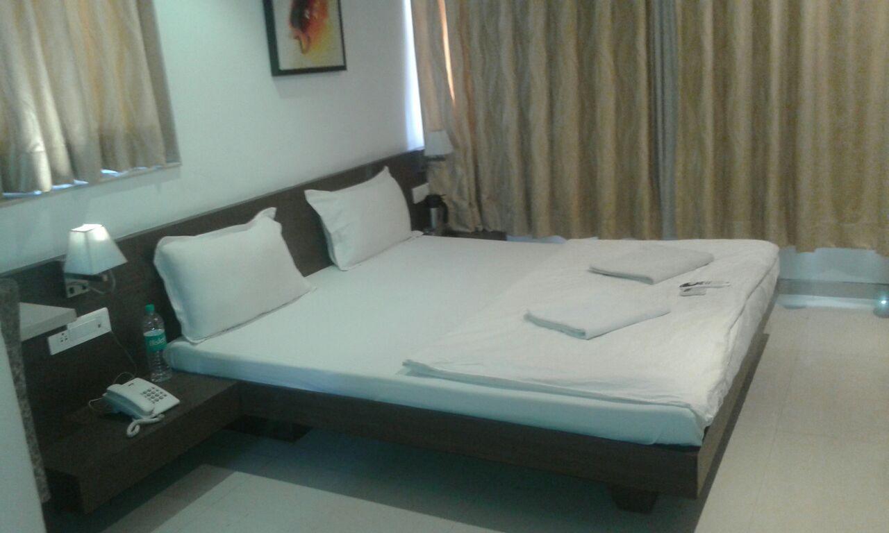 Sai Saya-Nashik Road Hotel Kültér fotó